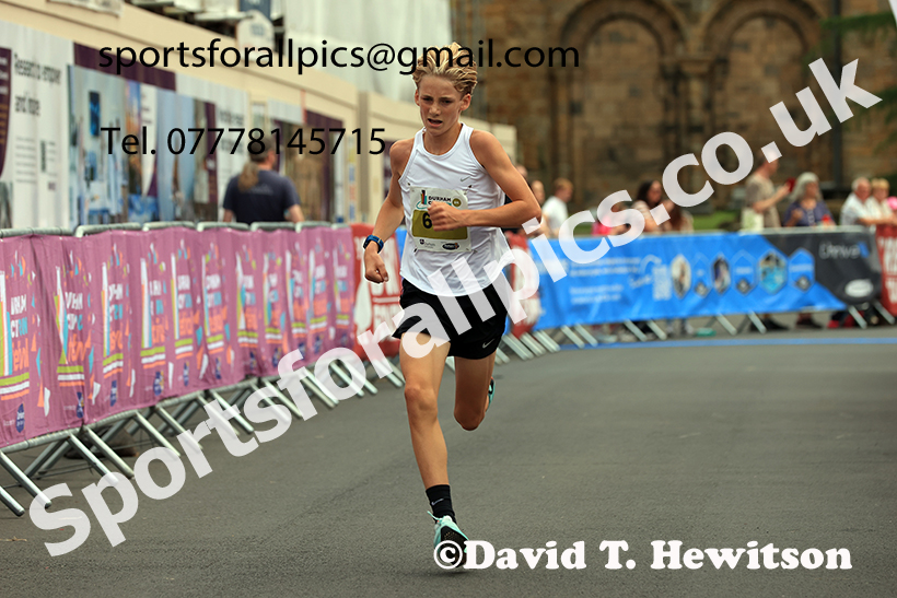 Durham City 5k, 2025 Durham City 5k and 10k, Durham.  Photo: David T. Hewitson/Sports for All Pics